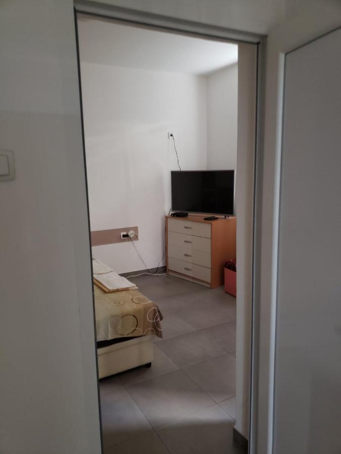 Apartments Petricevic Сутоморе Экстерьер фото