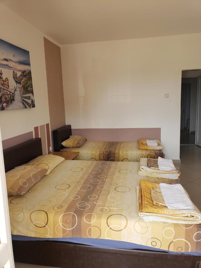 Apartments Petricevic Сутоморе Экстерьер фото