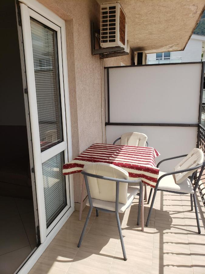 Apartments Petricevic Сутоморе Экстерьер фото