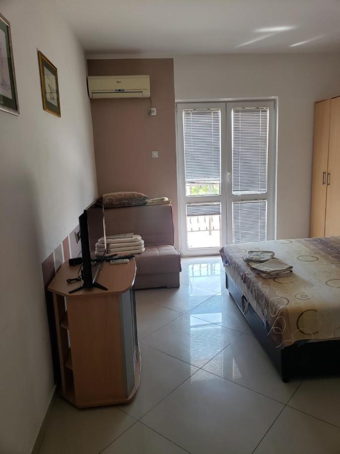 Apartments Petricevic Сутоморе Экстерьер фото