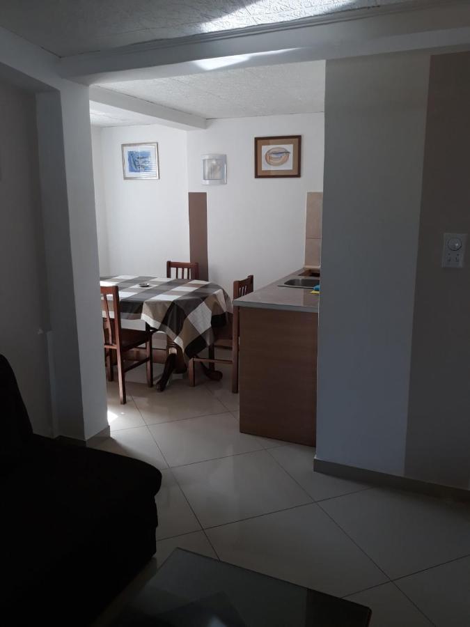 Apartments Petricevic Сутоморе Экстерьер фото