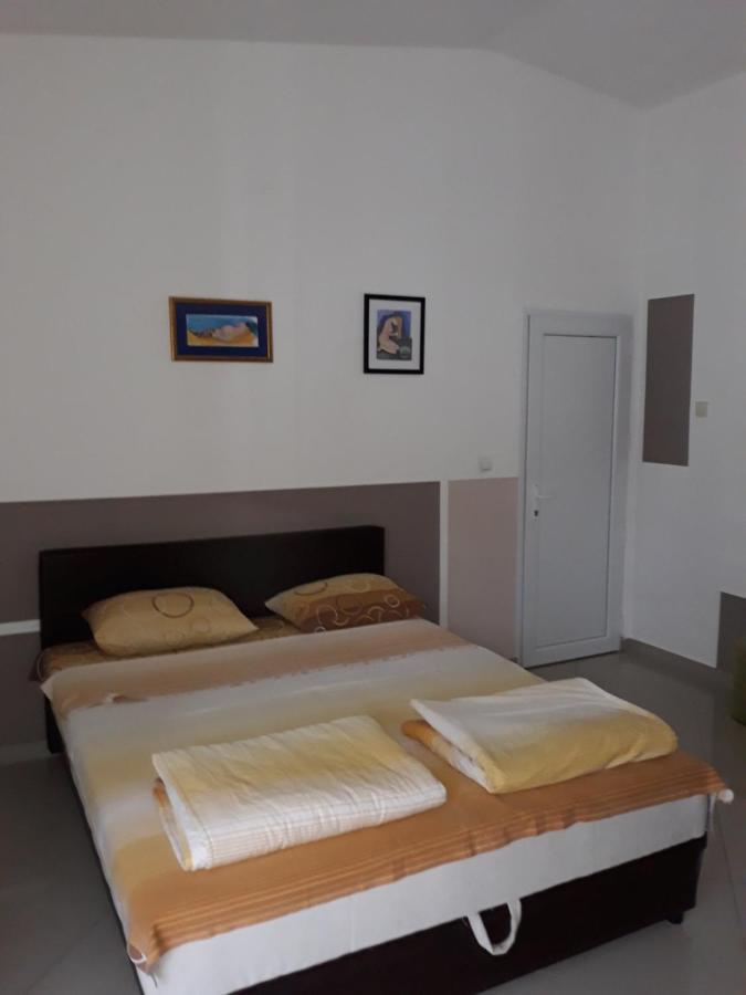 Apartments Petricevic Сутоморе Экстерьер фото