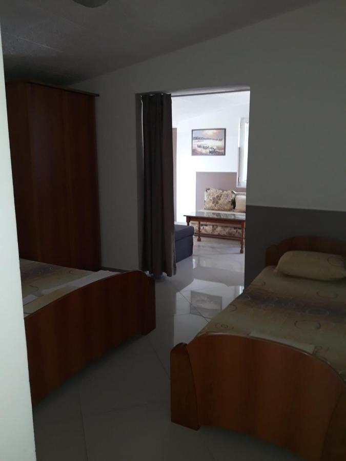 Apartments Petricevic Сутоморе Экстерьер фото