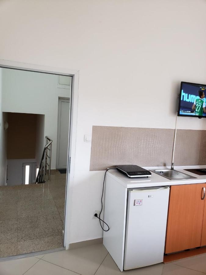 Apartments Petricevic Сутоморе Экстерьер фото