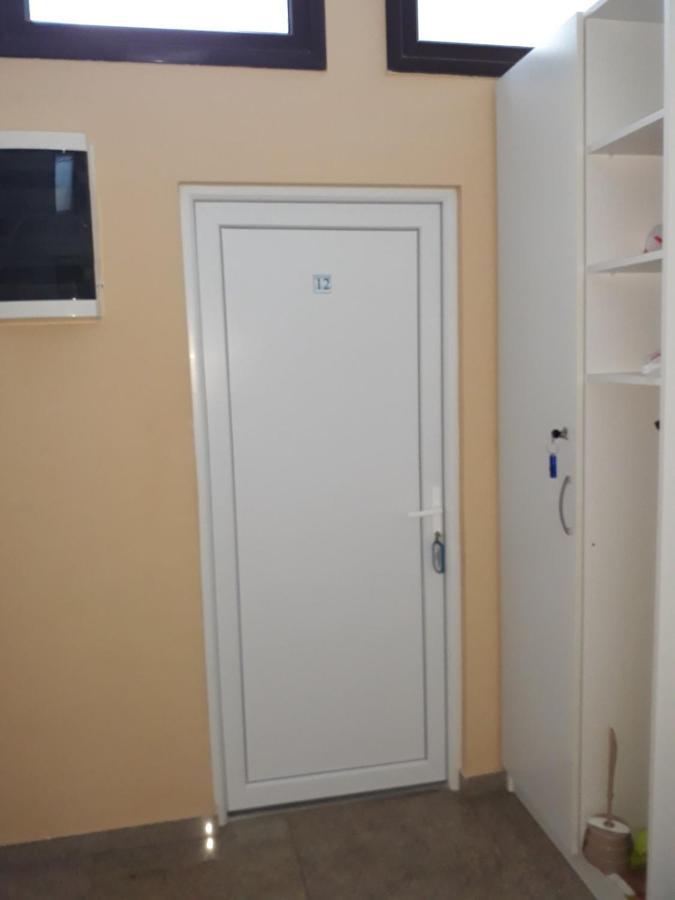 Apartments Petricevic Сутоморе Экстерьер фото