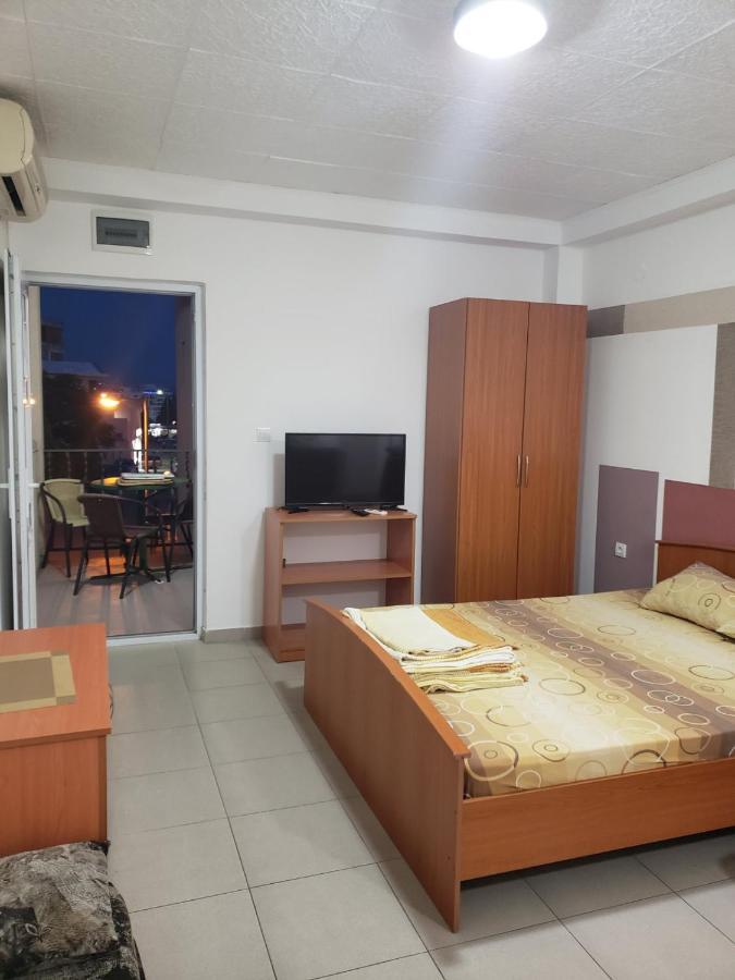 Apartments Petricevic Сутоморе Экстерьер фото