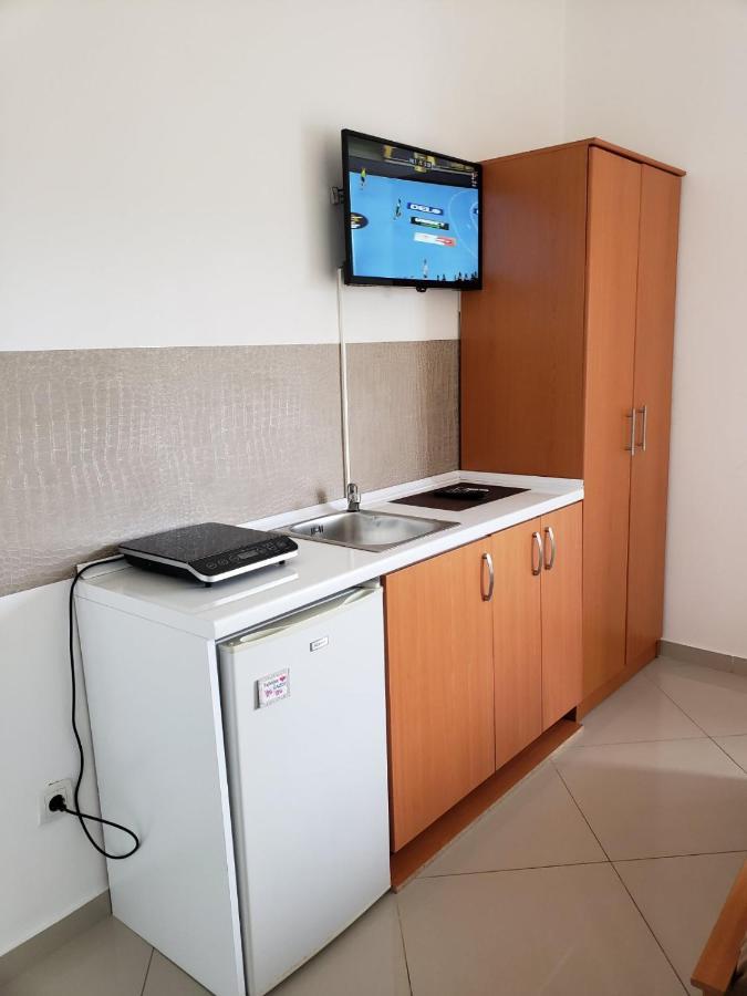 Apartments Petricevic Сутоморе Экстерьер фото