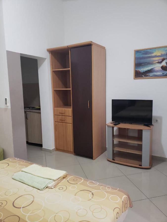 Apartments Petricevic Сутоморе Экстерьер фото