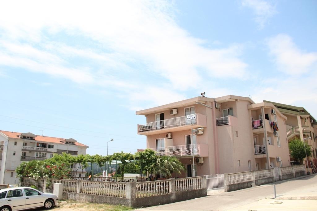 Apartments Petricevic Сутоморе Экстерьер фото